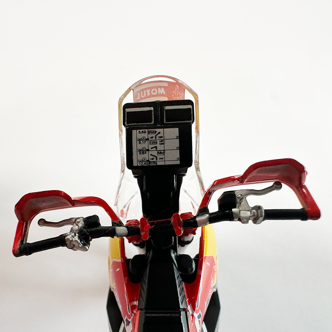 GasGas RX450F #1 Dakar Rally 2023 - Bburago 1:18 Scale Model - Image 8