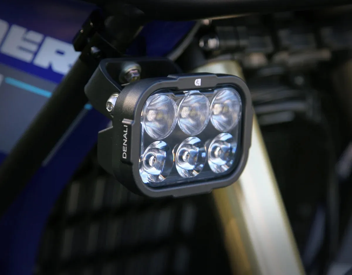 DENALI DL-6 Driving Light w/ DataDim Technology, 6-LED, Elliptical Hybrid Beam