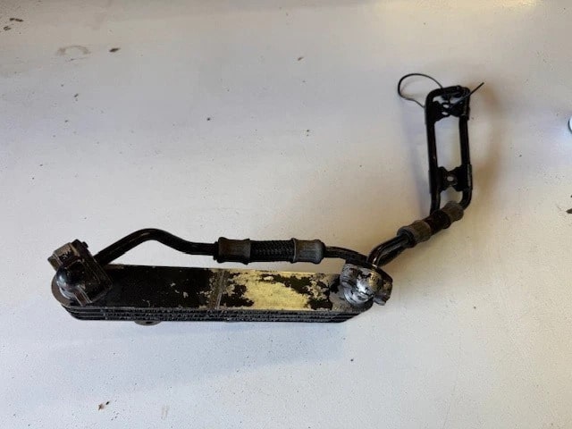 OEM Honda Oil Cooler - Africa Twin XRV750 RD04 - 1990-92 - Complete - USED - Image 2